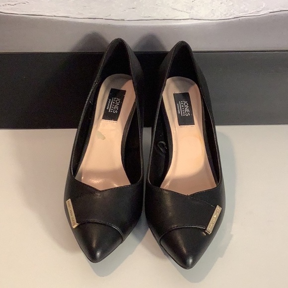 Jones New York Signature Black Faux Leather Pointed Toe Slip On Pump Heel Sz 7 - Picture 2 of 12
